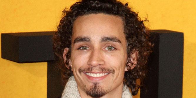 Robert Sheehan